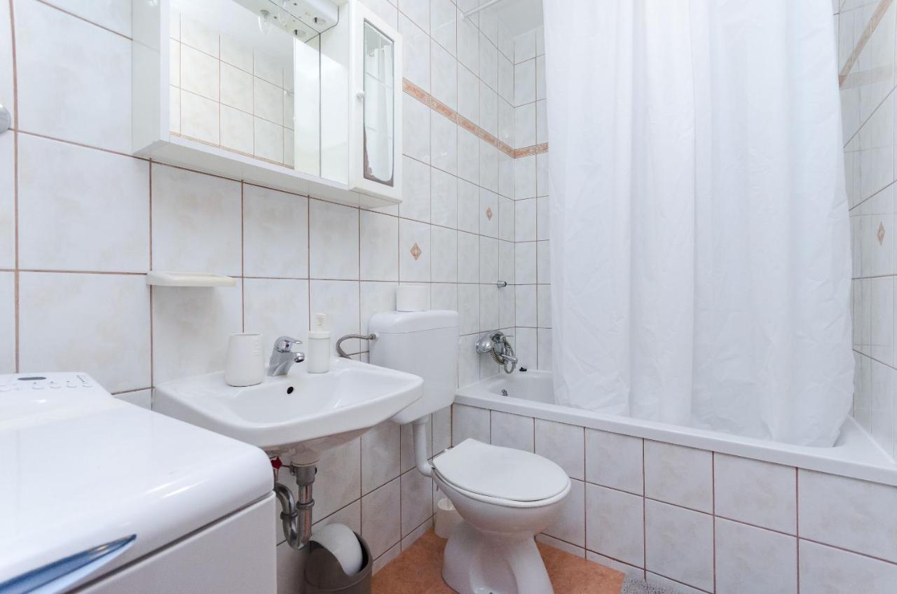Apartments Marija P Лопар Экстерьер фото